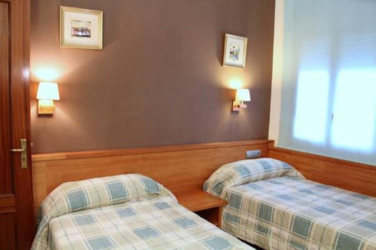 Hostal Fonda Galicia كارديديو المظهر الخارجي الصورة